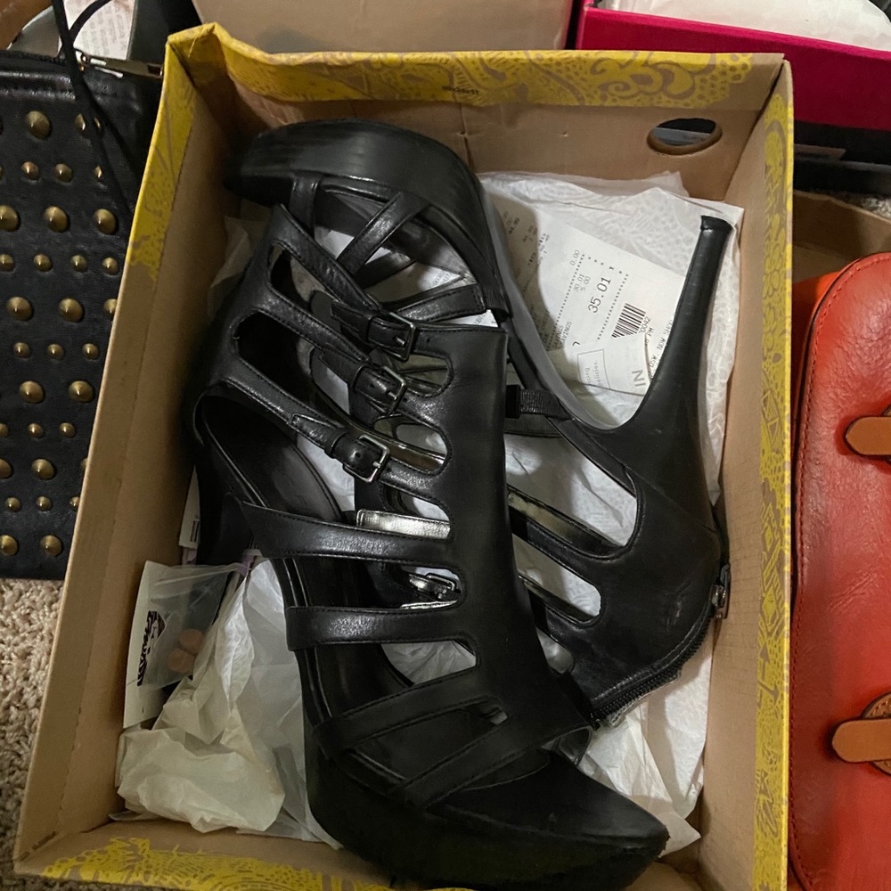 Shoes - Picture 2 of 2